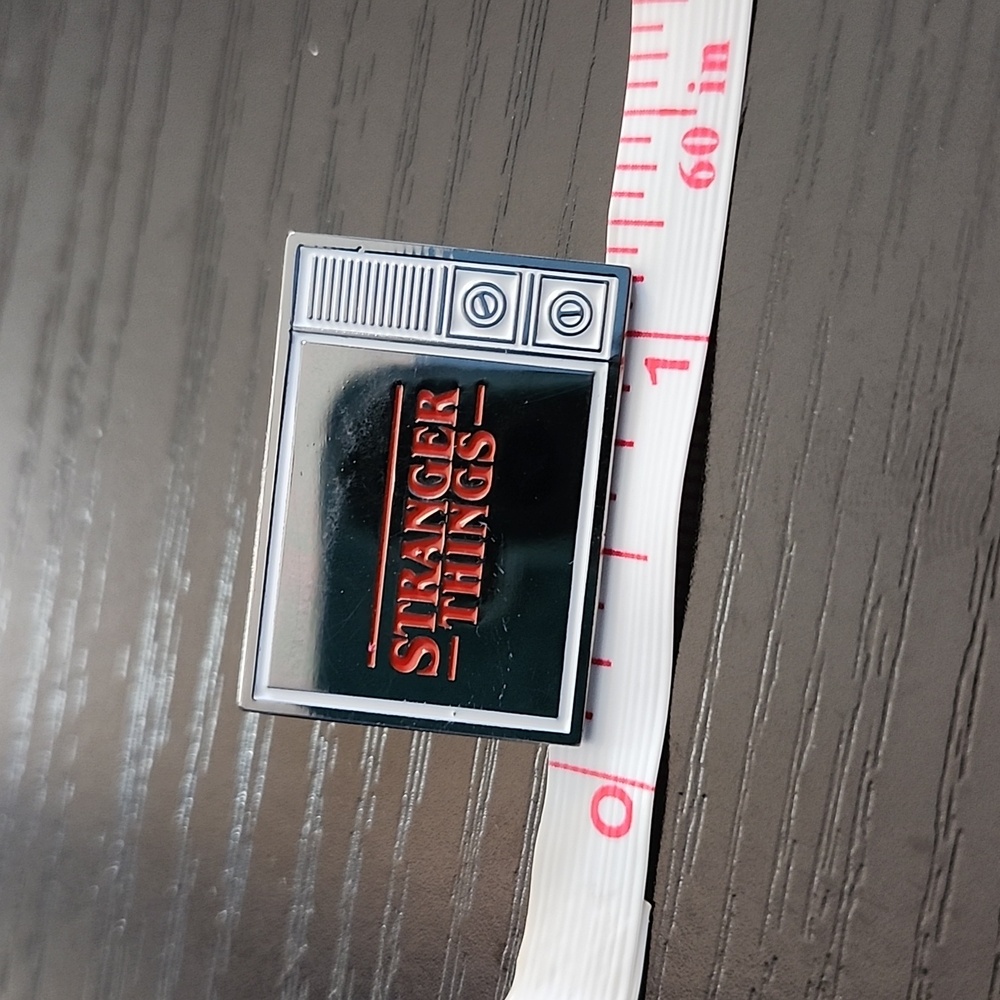 Stranger Things Enamel Pin - Picture 3 of 4